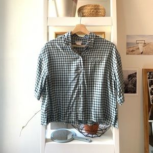 🧡Sold❤️Cropped plaid short sleeved button-down